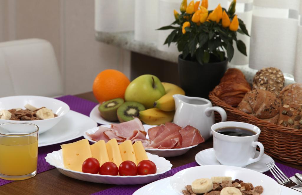 פוזנן 10 Bed And Breakfast מראה חיצוני תמונה